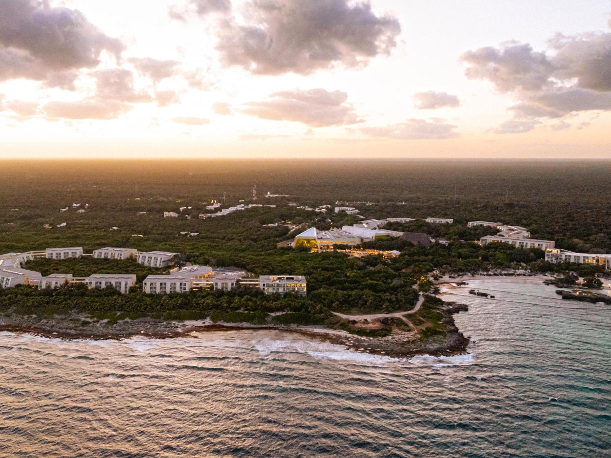 Grand Sirenis Riviera Maya Resort & Spa All Inclusive Akumal Exterior photo